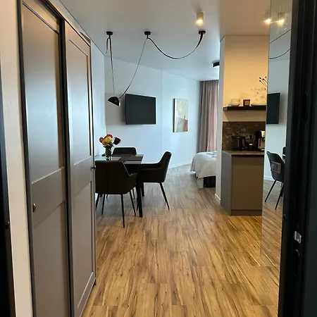 Апартаменти Мон Блан Khmel'nyts'kyy Exterior photo