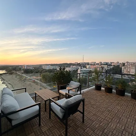Апартаменти Мон Блан Khmel'nyts'kyy Exterior photo